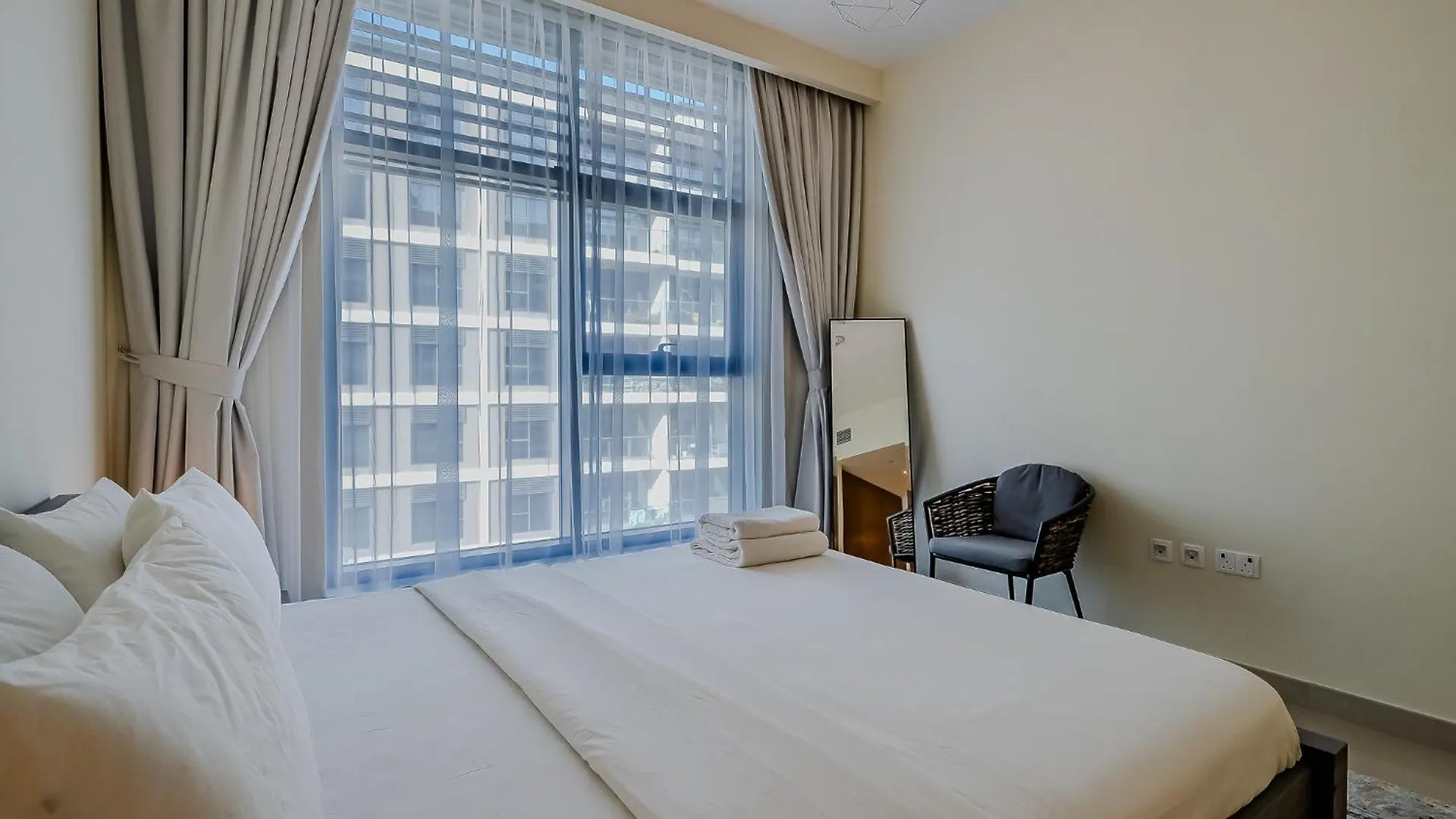 Modern 2Bdr Apartment I Dubai Hills I City View I Mulberry At Park Heights 0*,